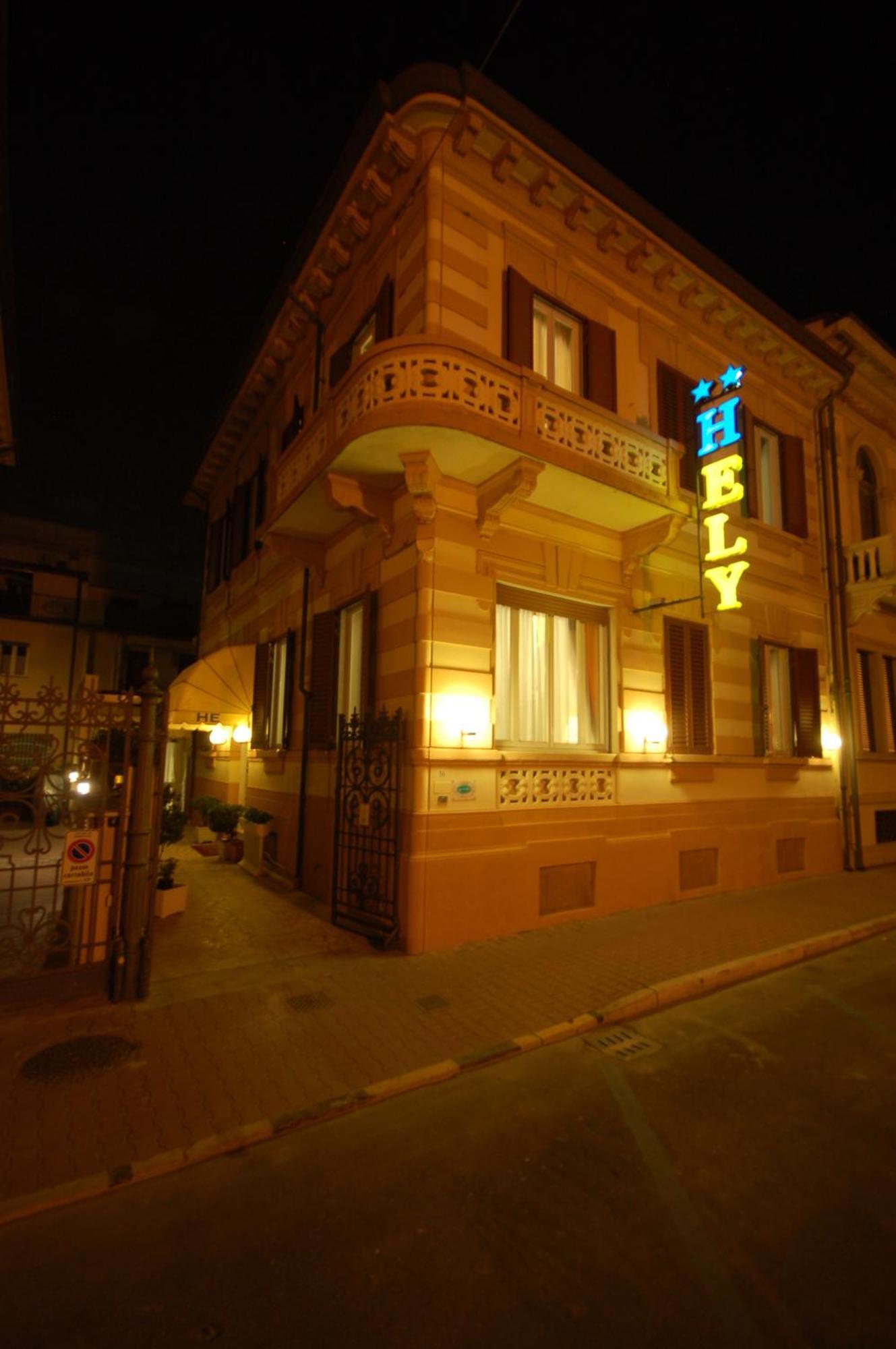 Hotel Ely Viareggio Buitenkant foto