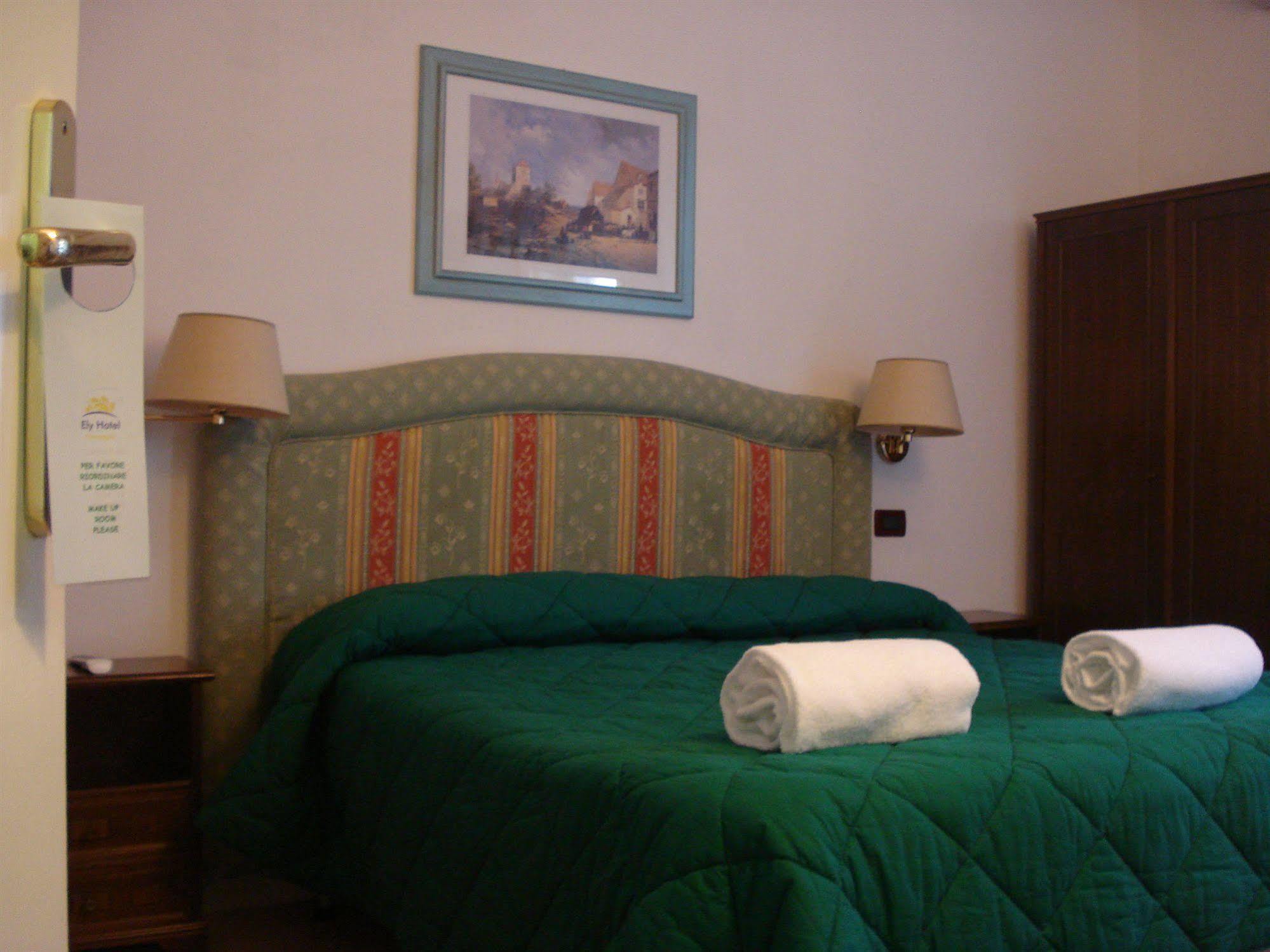 Hotel Ely Viareggio Buitenkant foto